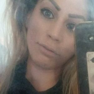 Meet your Posher, Dinora